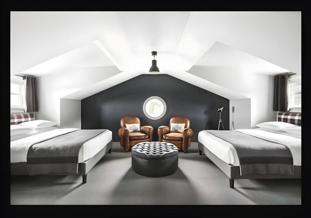 The George Montclair Hotel Bagian luar foto