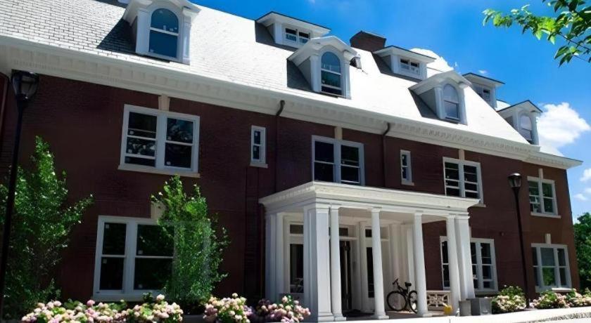 The George Montclair Hotel Bagian luar foto