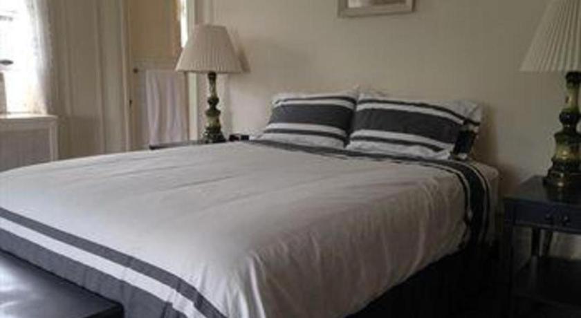 The George Montclair Hotel Bagian luar foto