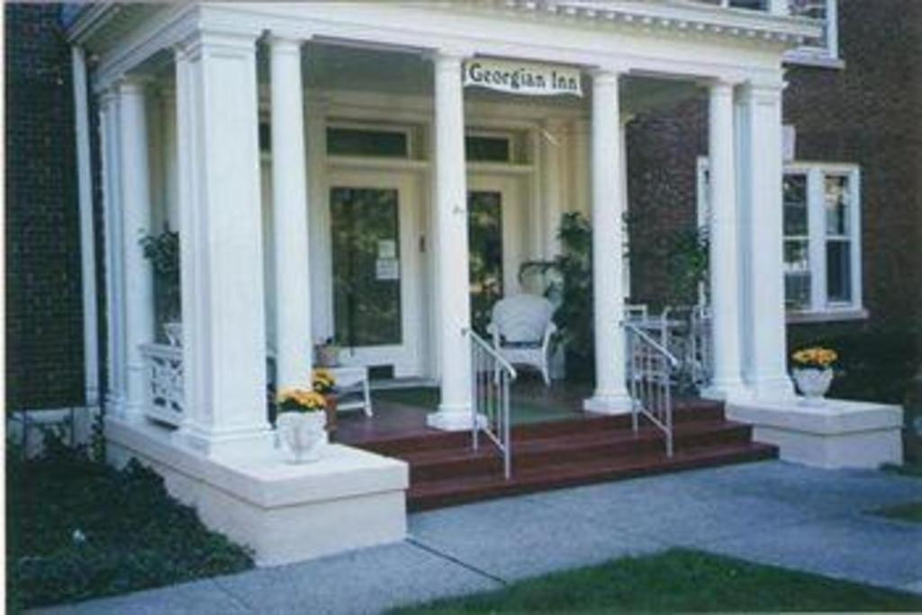 The George Montclair Hotel Bagian luar foto