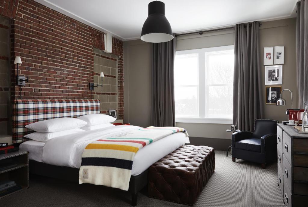 The George Montclair Hotel Bagian luar foto