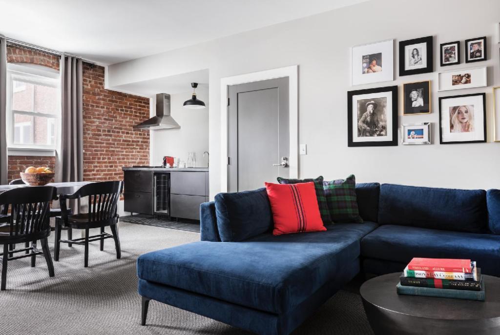 The George Montclair Hotel Bagian luar foto