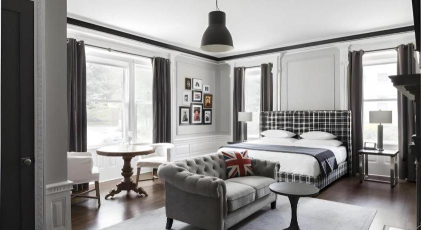 The George Montclair Hotel Bagian luar foto
